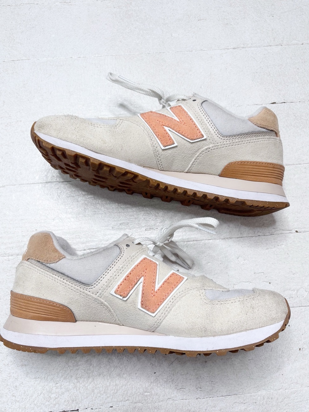 New Balance 574 Calm Nimbus Cloud Sneakers Size 8.5 EUC
